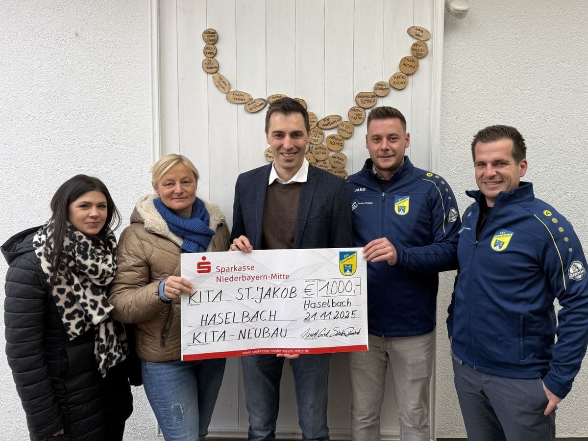 Laternen, Punsch, Spende: 1000 € für Kita St. Jakob